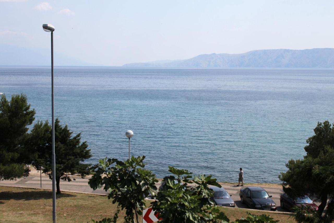 Apartments By The Sea Novi Vinodolski - 5558 Eksteriør billede